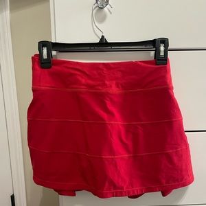 LuluLemon Pace Revival MR Skirt *NEW WITH TAGS*